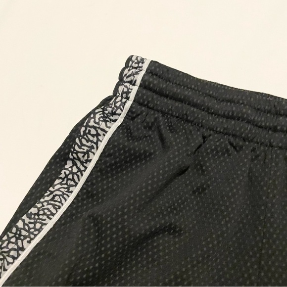 Jordan Dri Fit Athletic Shorts Kids Boys Size Small 8-10 Years - Picture 3 of 14